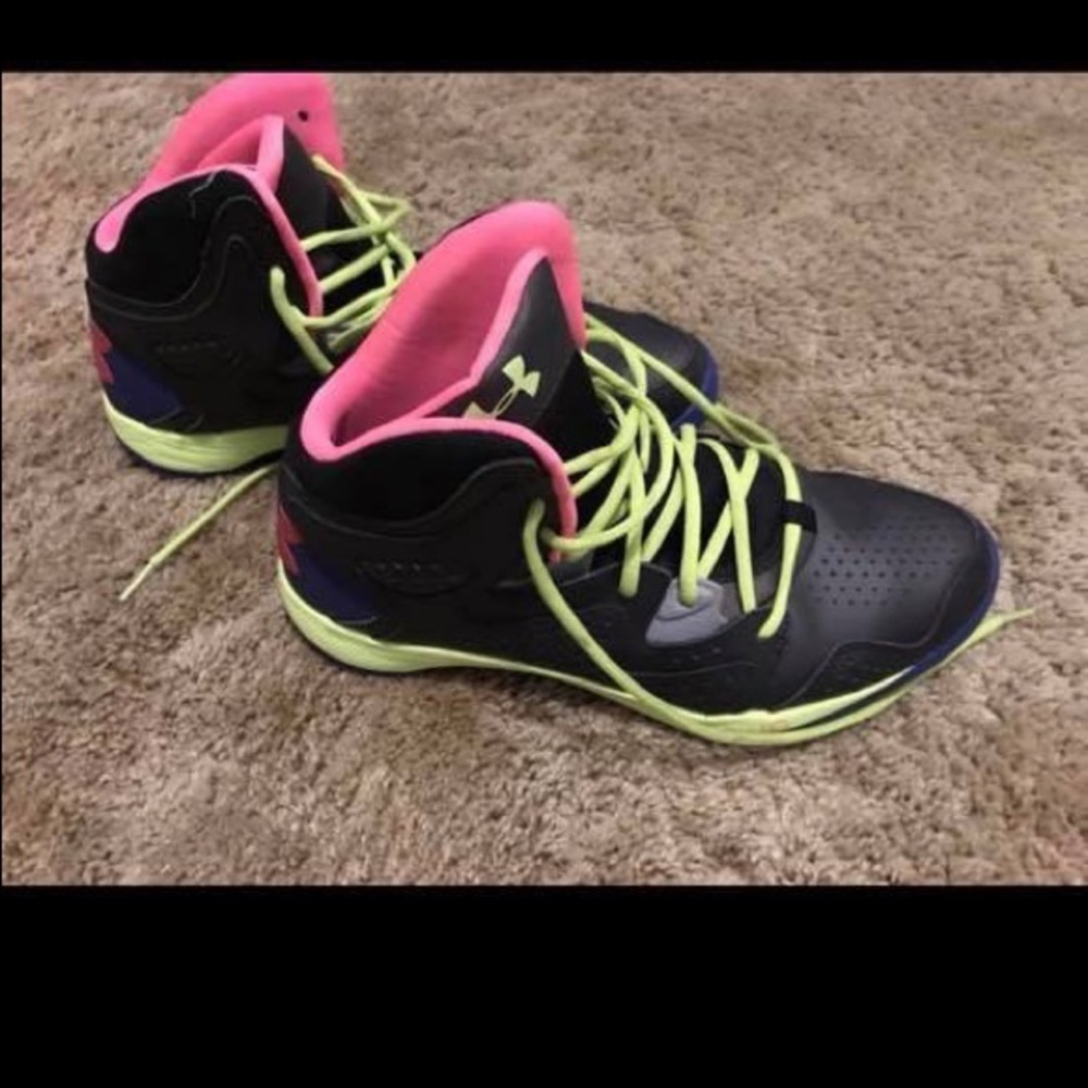 Men’s Under Armour hightop sneakers.